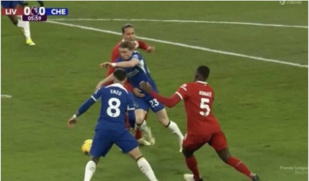 VIDEO | Shocking decision! Chelsea denied a clear penalty after a rough ...